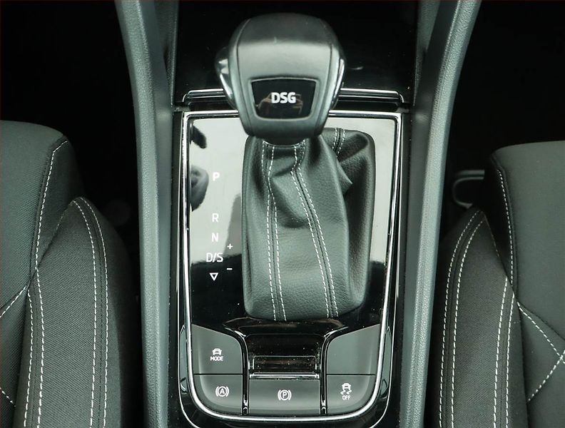 Škoda Karoq (2022) Sportline 1.5 TSI - fotka 13 z 18