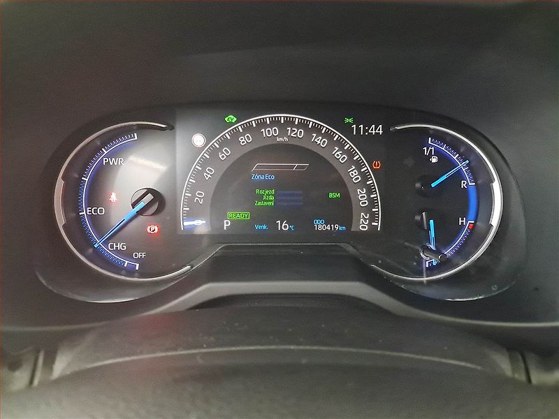 Toyota RAV4 (2022) Adventure 2.5 Hybrid - fotka 11 z 17