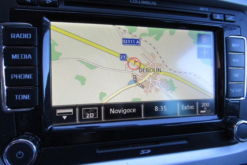 Škoda Octavia 1.6 TDI AUT. KLIMA NAVI TAŽNÉ - fotka 12 z 30