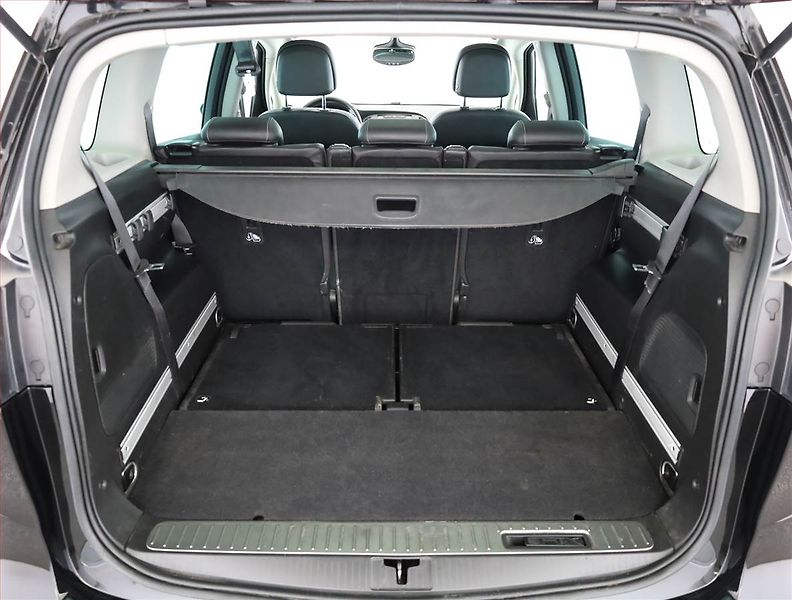 Opel Zafira (2017) 2.0 CDTI, 7 míst, Kůže, Navi - fotka 19 z 20