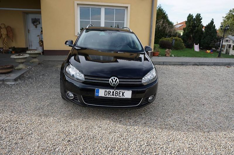Volkswagen Golf Variant (2011) 2,0 - fotka 1 z 25