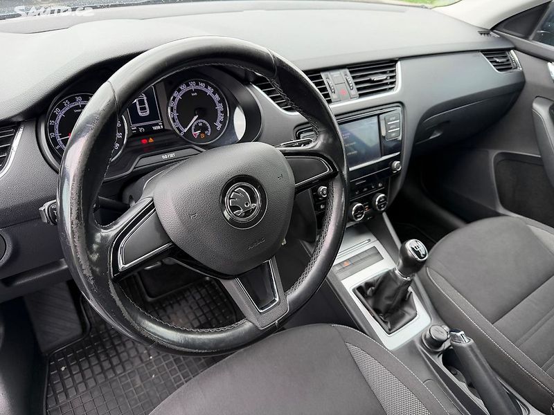 Škoda Octavia (2017) 1.6 TDi 85 kw / po rozvodech - fotka 14 z 18