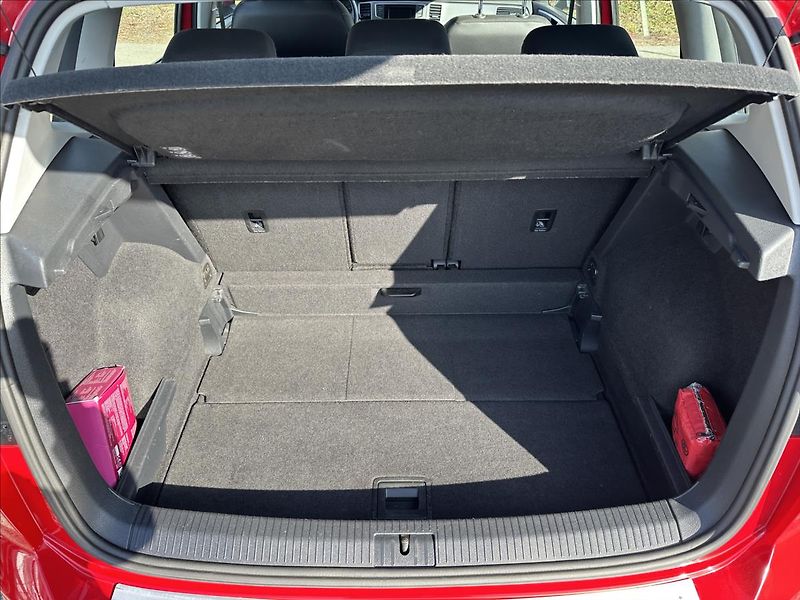 Volkswagen Golf Sportsvan 1,4 TSi 92 kW  Klima, 8x Pneu - fotka 28 z 48