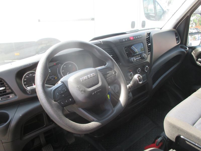 Iveco Daily 35C16 , 2,3l, 8 palet, HČ - fotka 13 z 21