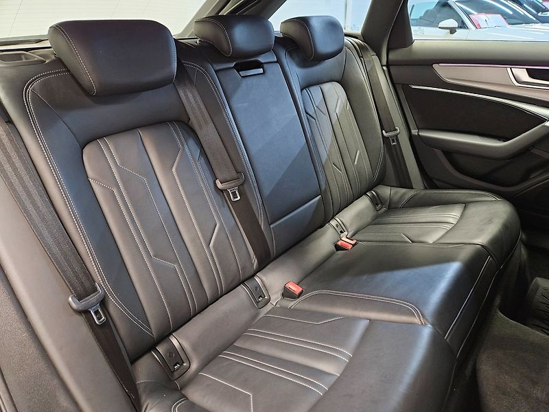 Audi A6 45TFSI q S-Line Matrix Kůže - fotka 16 z 26