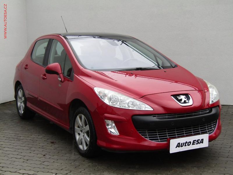 Peugeot 308 (2008) 1.4i, ČR, STK12/27 - fotka 1 z 3