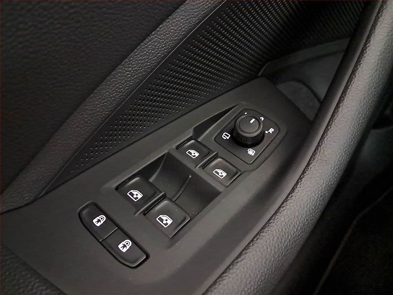 Škoda Superb (2025) 2.0 TDI - fotka 17 z 21