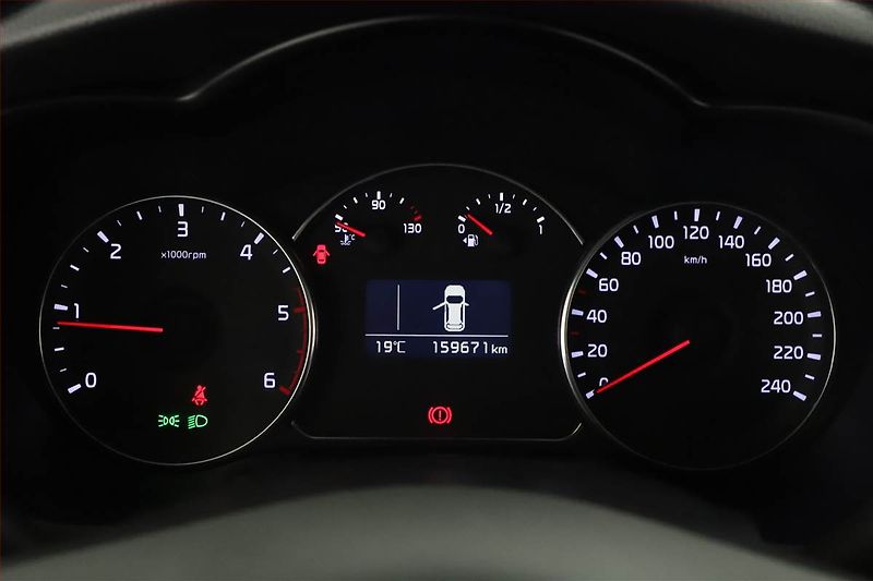 Kia Carens (2013) 1.7 CRDi, Tempomat - fotka 10 z 14