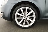 Škoda Octavia (2017) 1.6 TDI, Navi, Xenony - náhled 15
