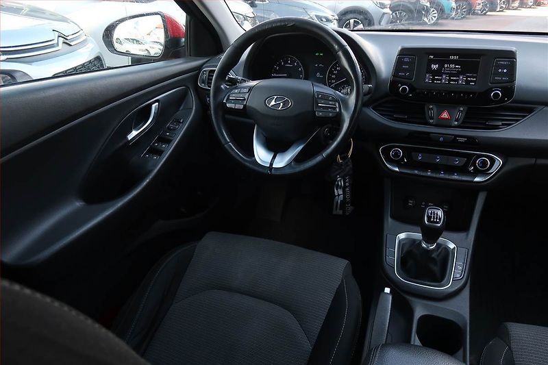 Hyundai i30 (2017) 1.0 T-GDI, Serv.kniha - fotka 7 z 16