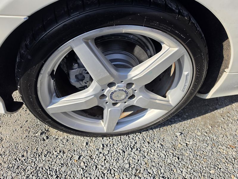 Mercedes-Benz CLS 350CDI 4-MATIC Harman&Kardon  - fotka 13 z 39