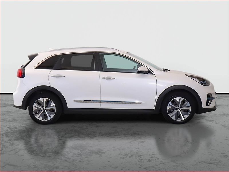 Kia e-Niro (2022) 64 kWh - fotka 6 z 21