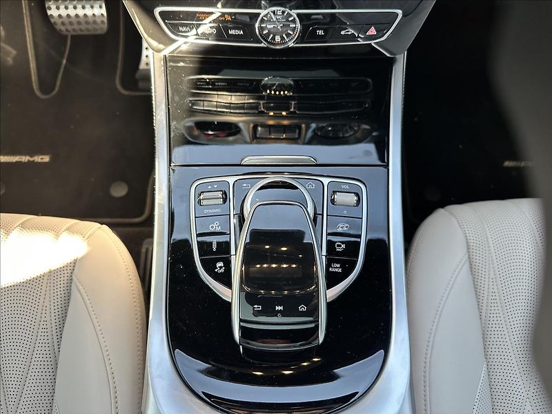 Mercedes-Benz Třídy G Mercedes AMG G 63  G - fotka 11 z 14