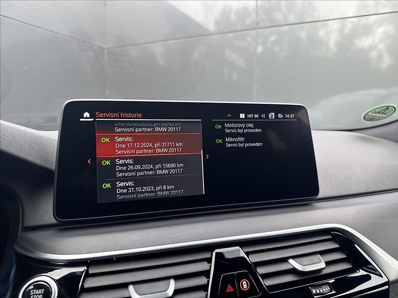 BMW Řada 5 3,0 540d xDrive M-Packet ČR DP - fotka 26 z 36