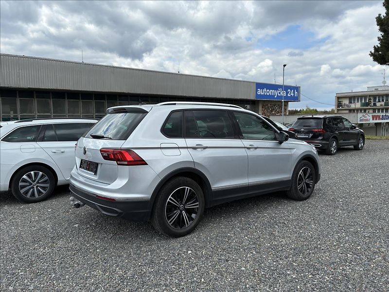 Volkswagen Tiguan 2,0 TAŽNÉ,KAMERA,HEAD-UP - fotka 6 z 31