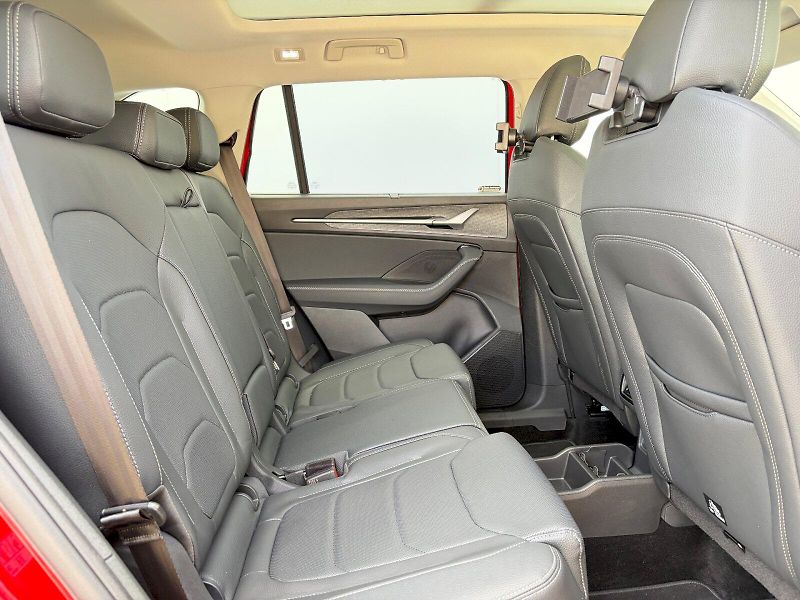 Škoda Kodiaq (2025) DSG 1.5 TSI / iV / 150kW / EXC - fotka 9 z 35