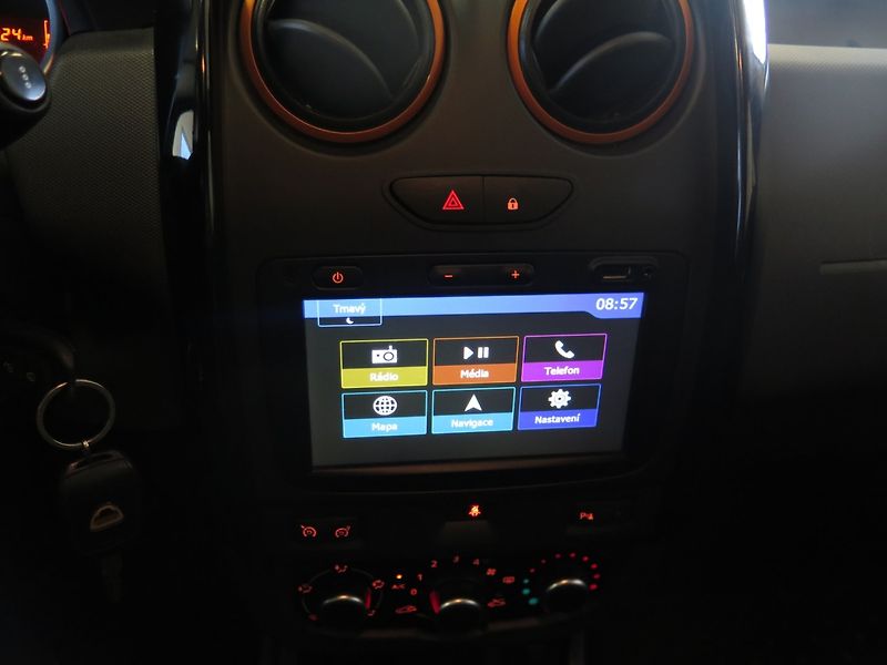 Dacia Duster (2017) 1.6SCe,navi,kamera,klima - fotka 10 z 23
