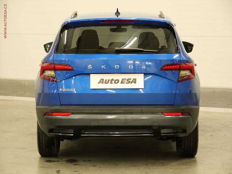 Škoda Karoq (2020) 1.0TSI, ČR, Ambition, LED - fotka 5 z 21