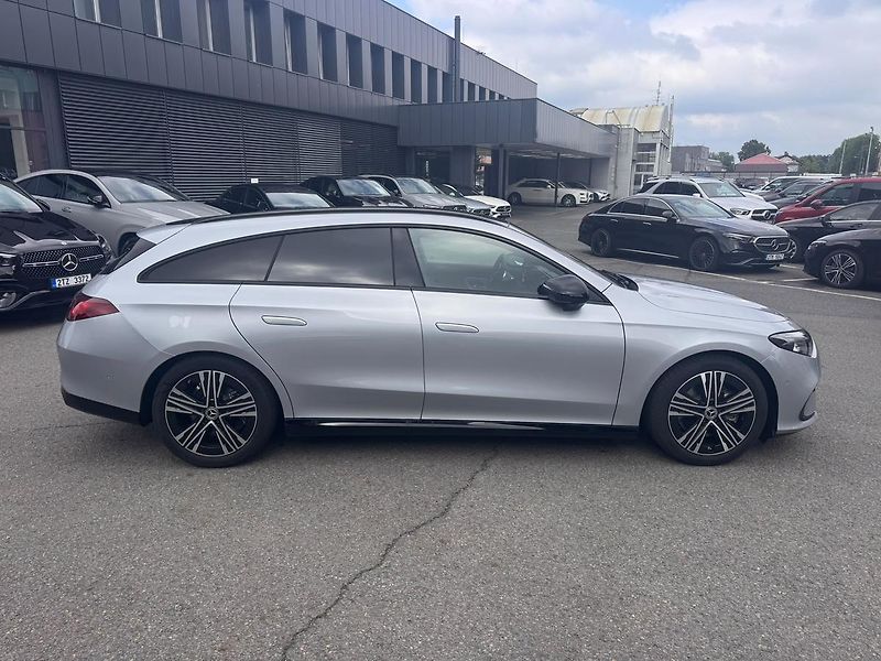 Mercedes-Benz CLA (2026) 200 Shooting Brake - fotka 8 z 21
