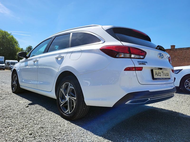 Hyundai i30 1.5 T-GDI 118kW SMART SW *ČR - fotka 41 z 48