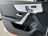 Mercedes-Benz CLA 200 Aut 120kW*AMG*MAX.VÝB*360K - náhled 28