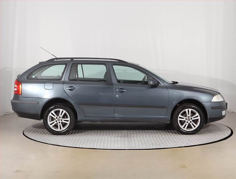 Škoda Octavia (2007) 1.9 TDI, 4X4, po STK - fotka 6 z 18