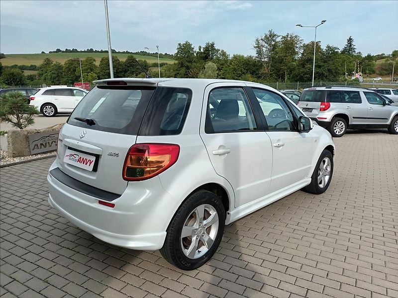 Suzuki SX4 1,6 VVT,79KW,VÝHŘEV,SERVIS, - fotka 5 z 38