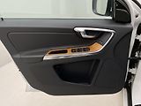 Volvo XC60 D4 AWD MOMENTUM REZERVACE - náhled 7