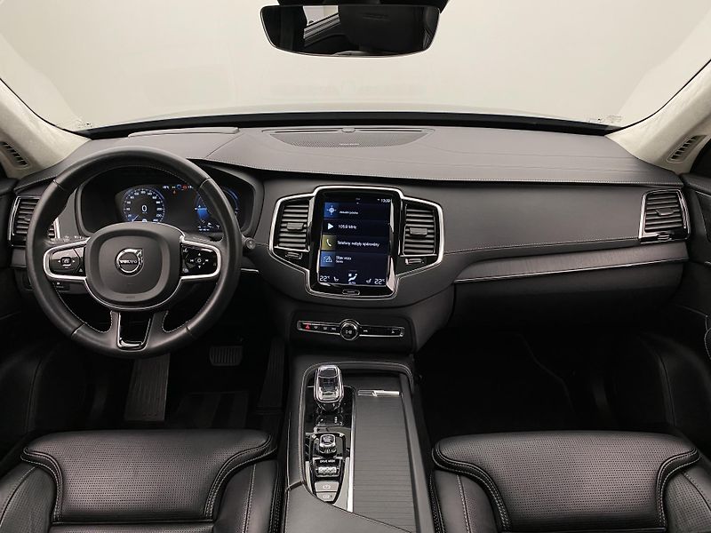 Volvo XC90 T8 AWD RECHARGE INSCRIPTION 7m - fotka 2 z 57