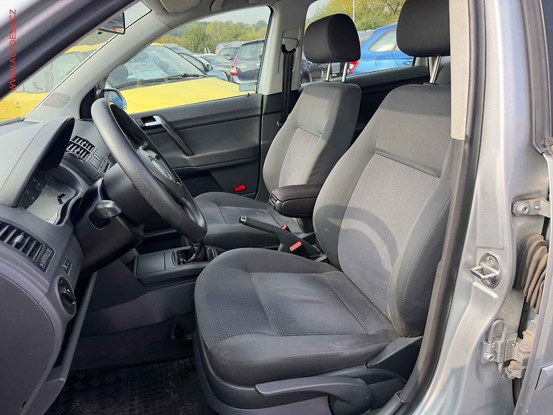 Volkswagen Polo (2005) 1.4i, 2.maj, STK6/28 - fotka 9 z 15