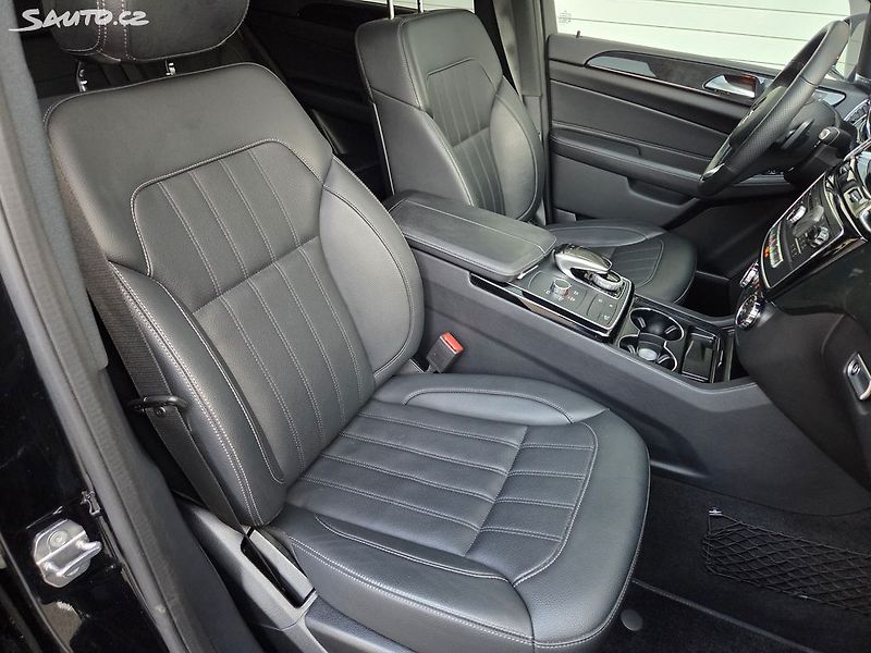 Mercedes-Benz GLE (2019) 400 TOP STAV naj 24 tis.km. - fotka 17 z 48