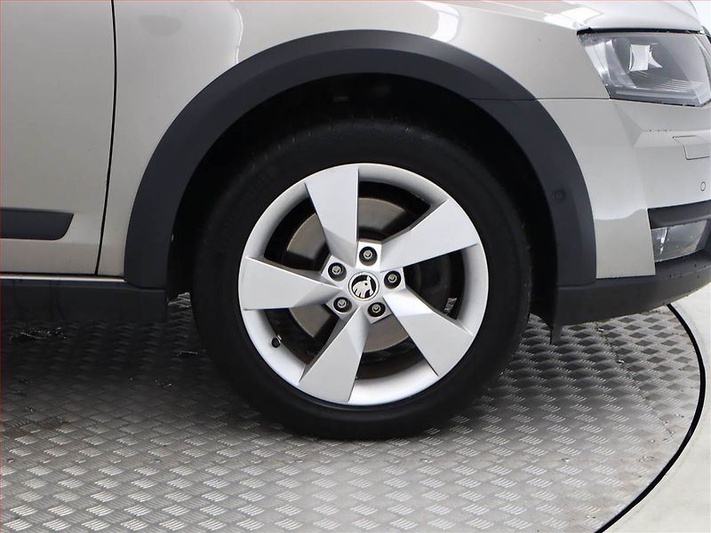 Kia XCeed (2023) TOP 1.5 T-GDI, ČR,1.maj - fotka 15 z 21