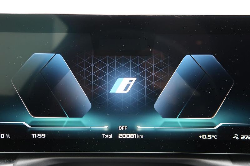 BMW i4 M50 xDrive - fotka 9 z 15