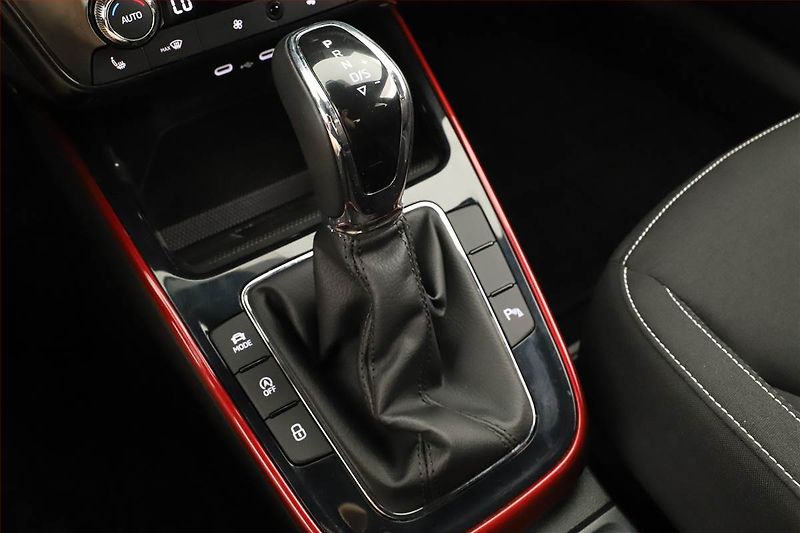 Škoda Fabia (2025) 1.0 TSI, MONTE CARLO, AUTOMAT - fotka 10 z 20