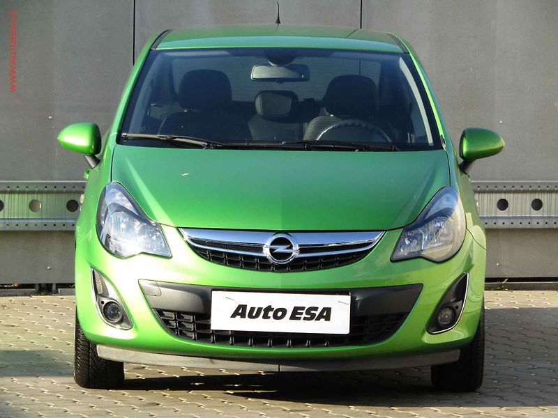 Opel Corsa (2014) 1.2i, ČR, Active, AC - fotka 2 z 21
