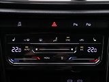 Volkswagen T-Roc 2,0 TDI DSG 4Motion R-line LED - náhled 25