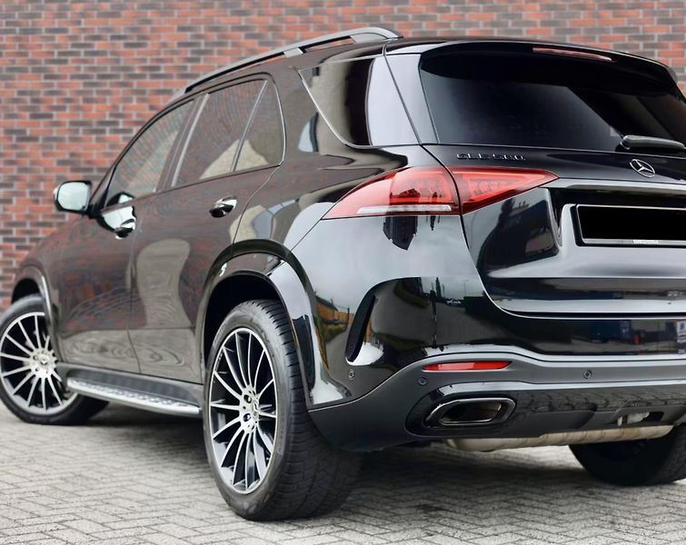Mercedes-Benz GLE (2023) 580 mHEV 4MATIC - fotka 4 z 40
