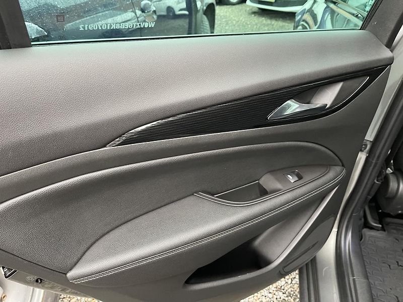 Opel Insignia 1.5 T AT Innovat-Sport DPH ČR! - fotka 26 z 44
