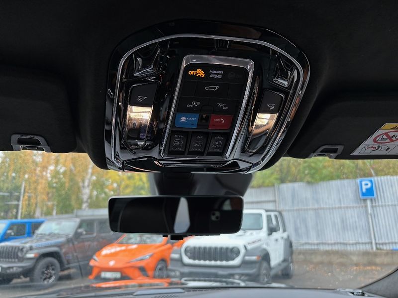 Jeep Grand Cherokee (2025) Summit Reserve 4xe (380k) 8AT - fotka 41 z 50