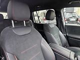 Mercedes-Benz GLB 200d 4M AMG 7míst - náhled 32