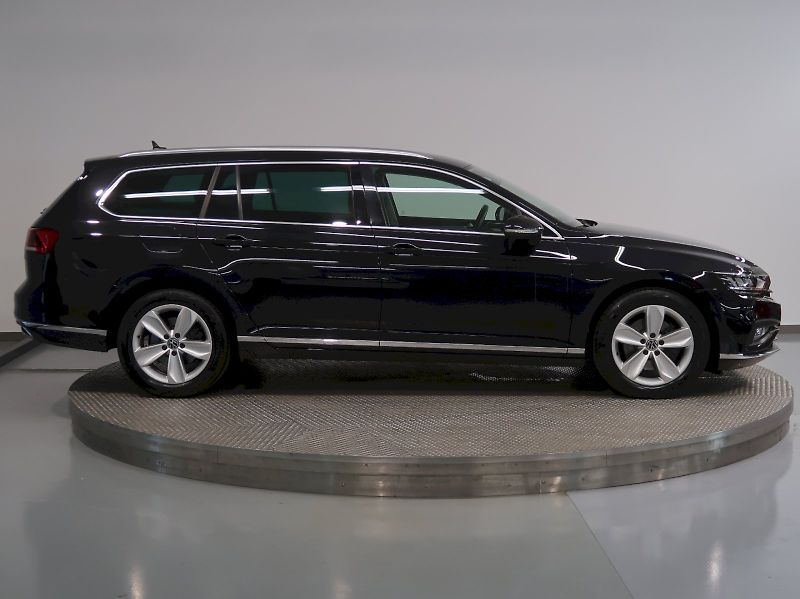 Volkswagen Passat (2023) ELEGANCE 2.0TDI 110kW DSG - fotka 8 z 34