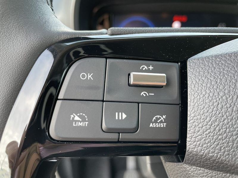 Toyota ProAce City Verso 1.5D 130k Family ODBĚR 11/2026 - fotka 26 z 30