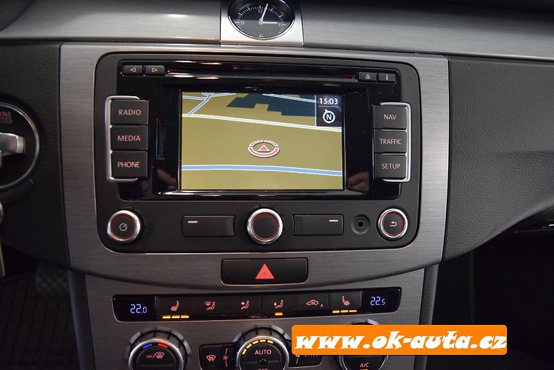 Volkswagen Passat 2.0 TDI DSG PRAVIDELNÝ SERRVIS - fotka 39 z 45