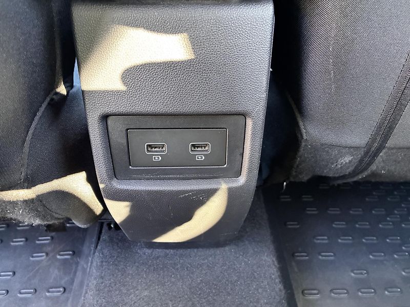 Dacia Duster 1.0TCe 67kW LPG PRESTIGE NAVI - fotka 15 z 39