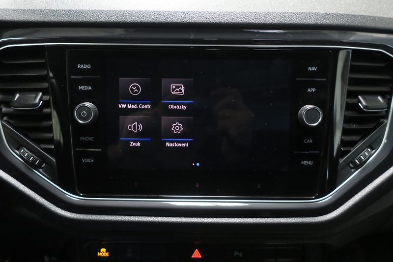 Volkswagen Multivan (2015) T6 2.0TDI Gen. SIX 4M DSG DCC - fotka 26 z 50