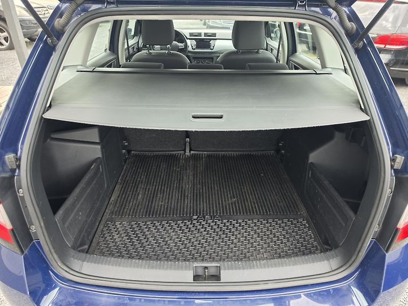 Škoda Fabia 1.0 TSI Park Senzor Navi - fotka 5 z 22