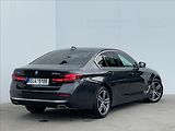 BMW Řada 5 2,0 530e xDrive A8 Luxury Line - náhled 2