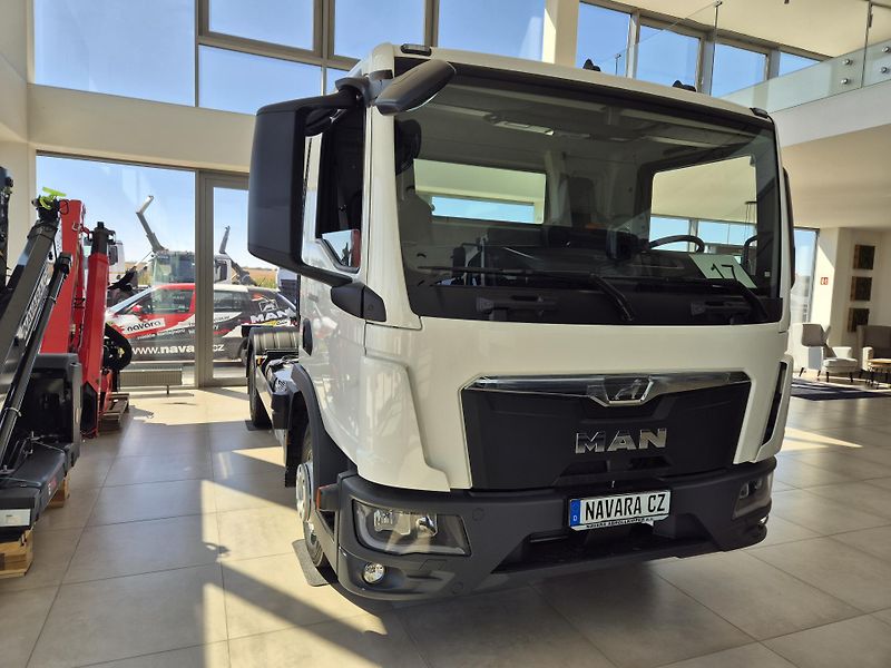 MAN TGL 12.190 + NOSIČ KONTEJNERU 8T  - fotka 8 z 22