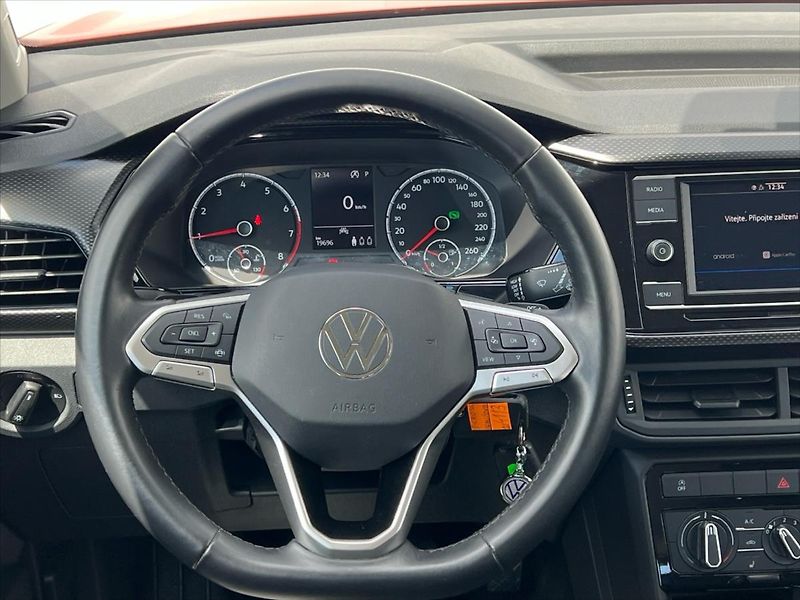 Volkswagen T-Cross 1,0 TSi 81kW 7DSG LIFE - fotka 15 z 24