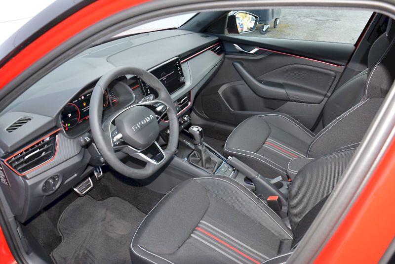 Škoda Kamiq (2026) Monte Carlo 1,0 TSI 85 kW 7 AP - fotka 5 z 21